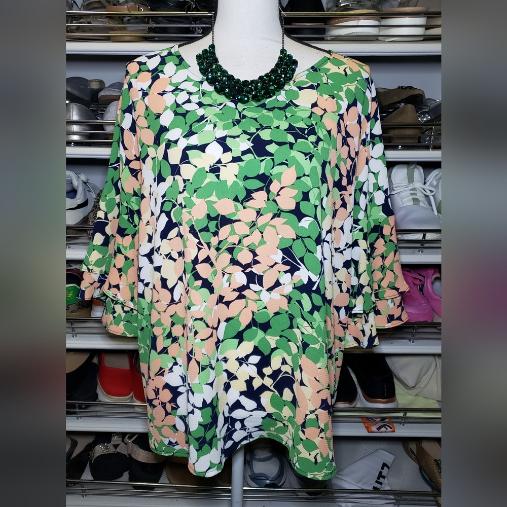 Liz Claiborne Floral Print Ruffle Sleeve Top